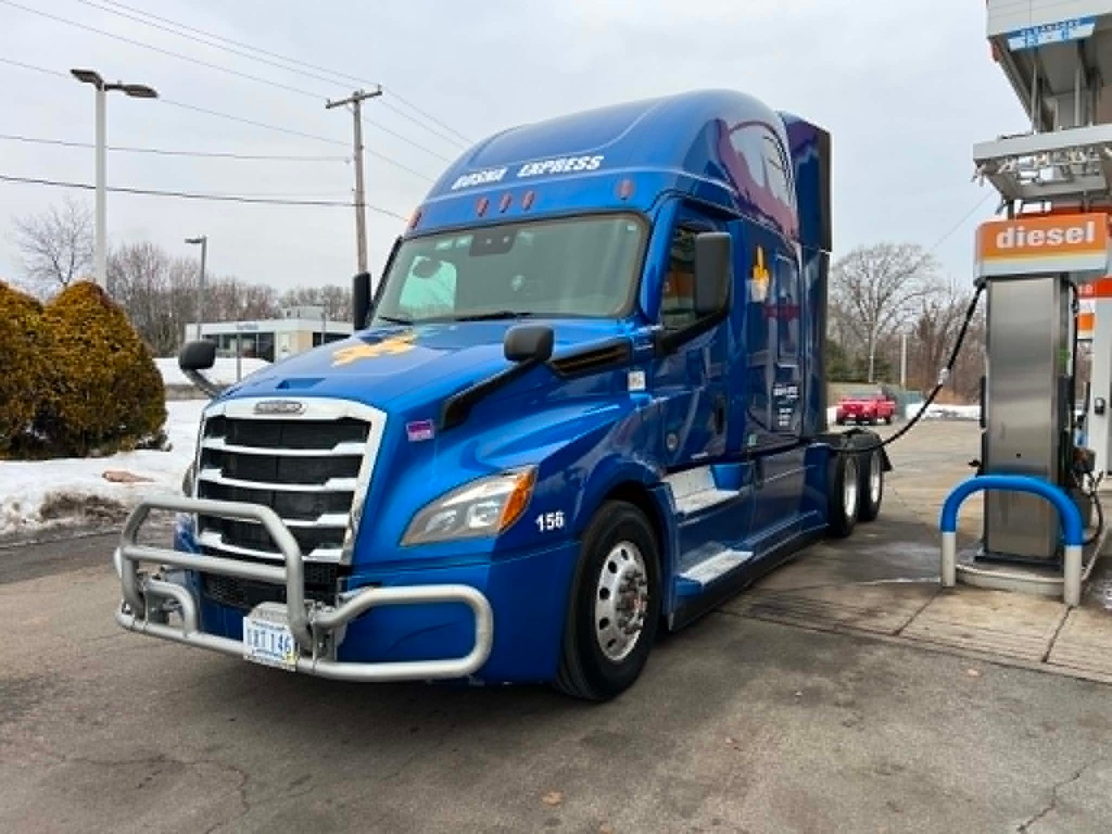 Trucking & Transportation truck image